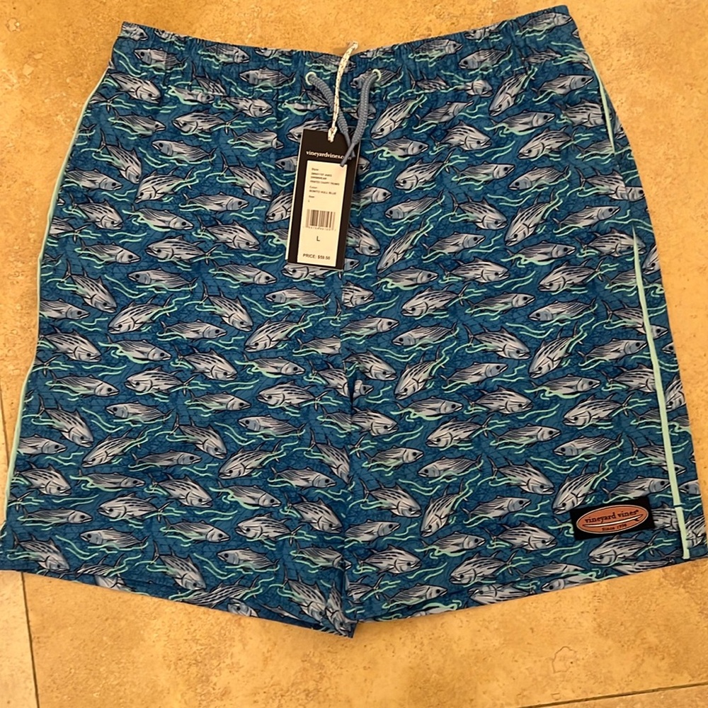 NWT Vineyard Vines Boys Blue Fish Print Swim Trunks Size Large